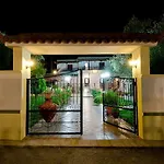 Filippos Pensionat 3*