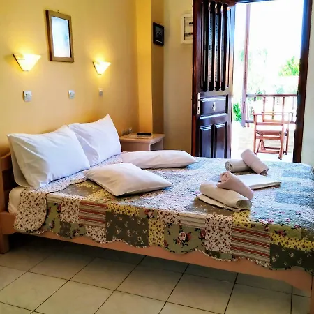 Studios Filippos Guest house