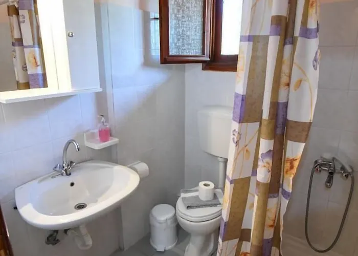 Guest house Studios Filippos 3*